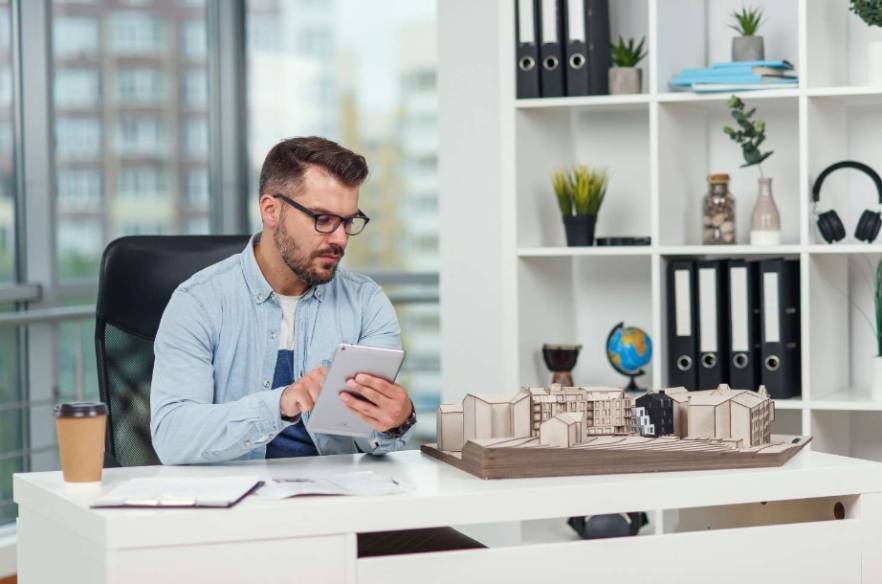 Real Estate Photography Business: How I’d Build a Profitable Brand in Today’s Market