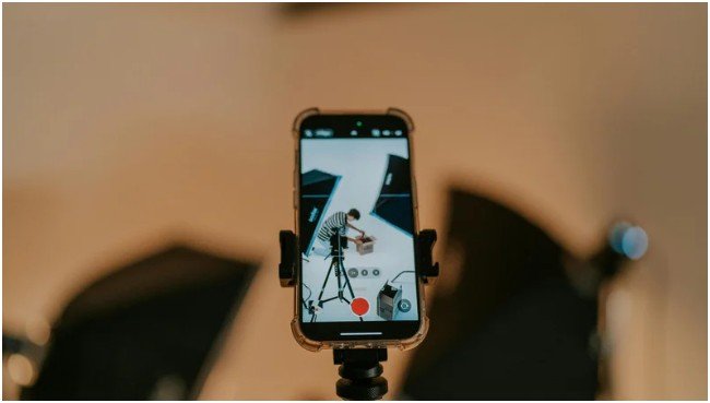 The Visual Hooks That Make Content Go Viral