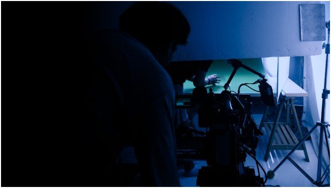 The Lighting Setup That Makes Cheap Products Look Expensive